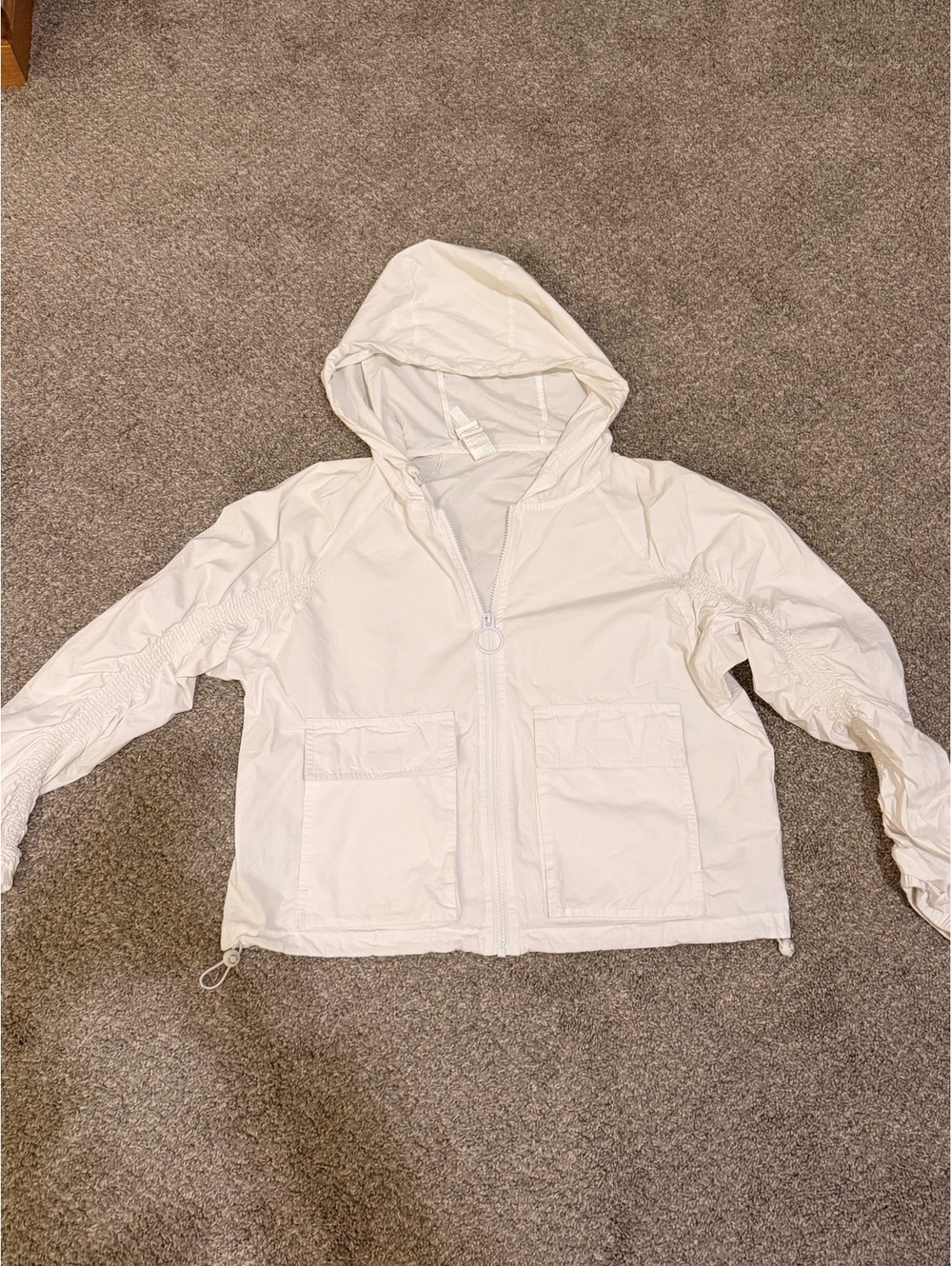 Fabletics White Hooded Windbreaker Jacket – Women’s Small